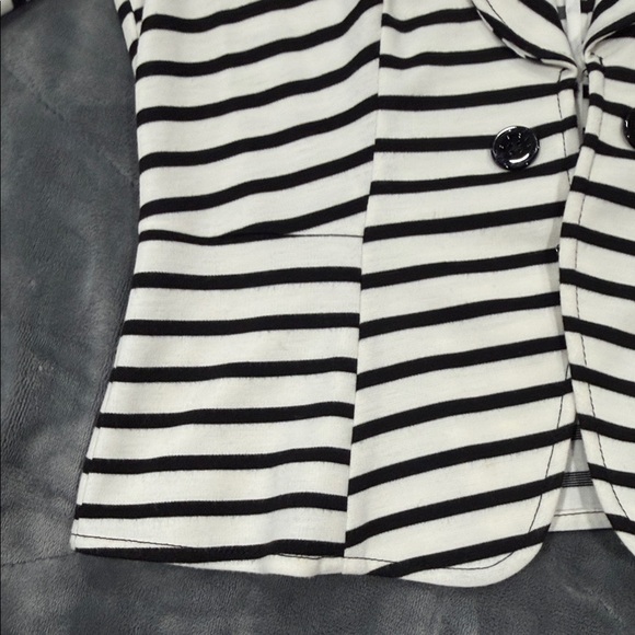 White House Black Market Striped Blazer in Black and White - Picture 4 of 6